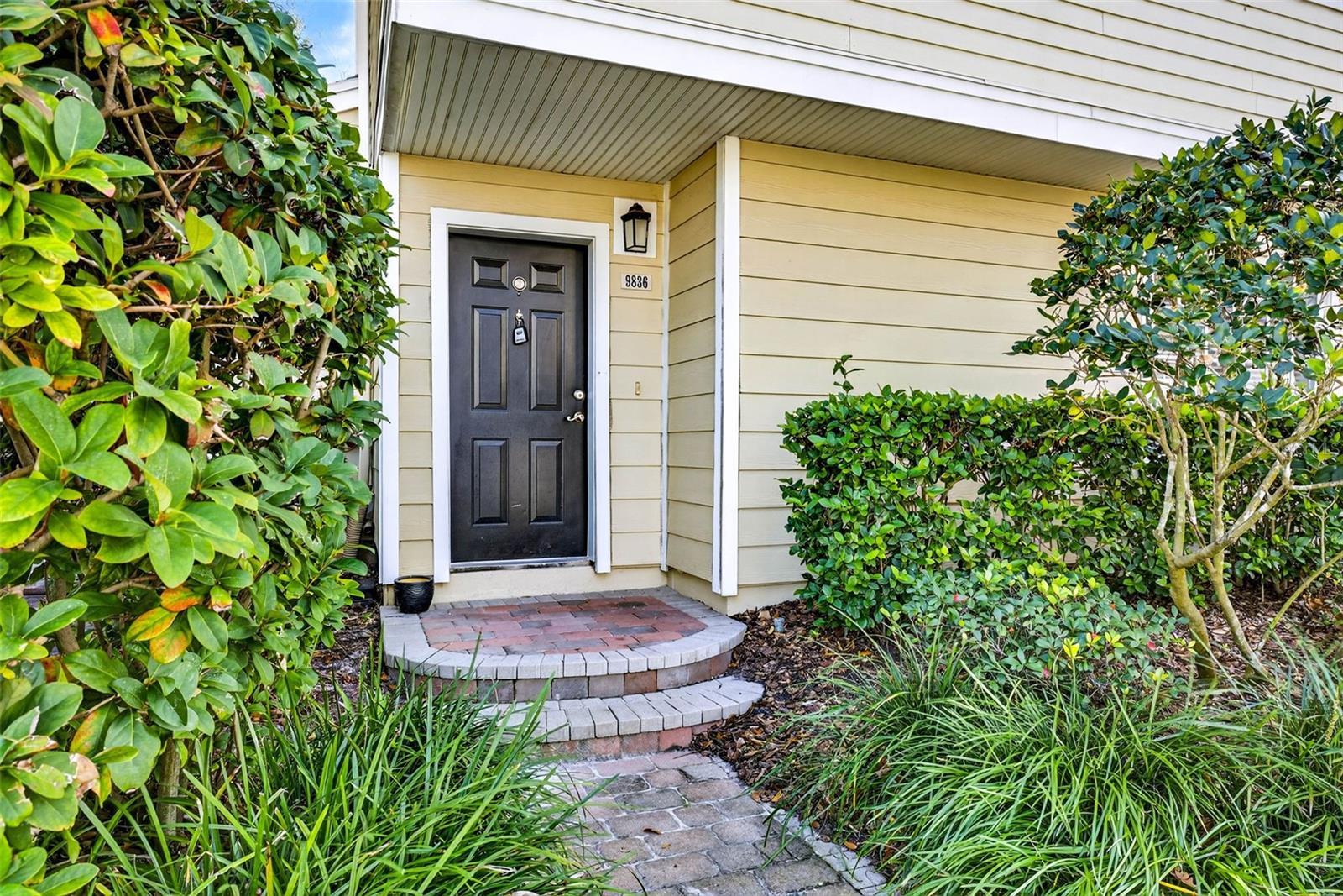 ARLINGTON PARK CONDO - Residential