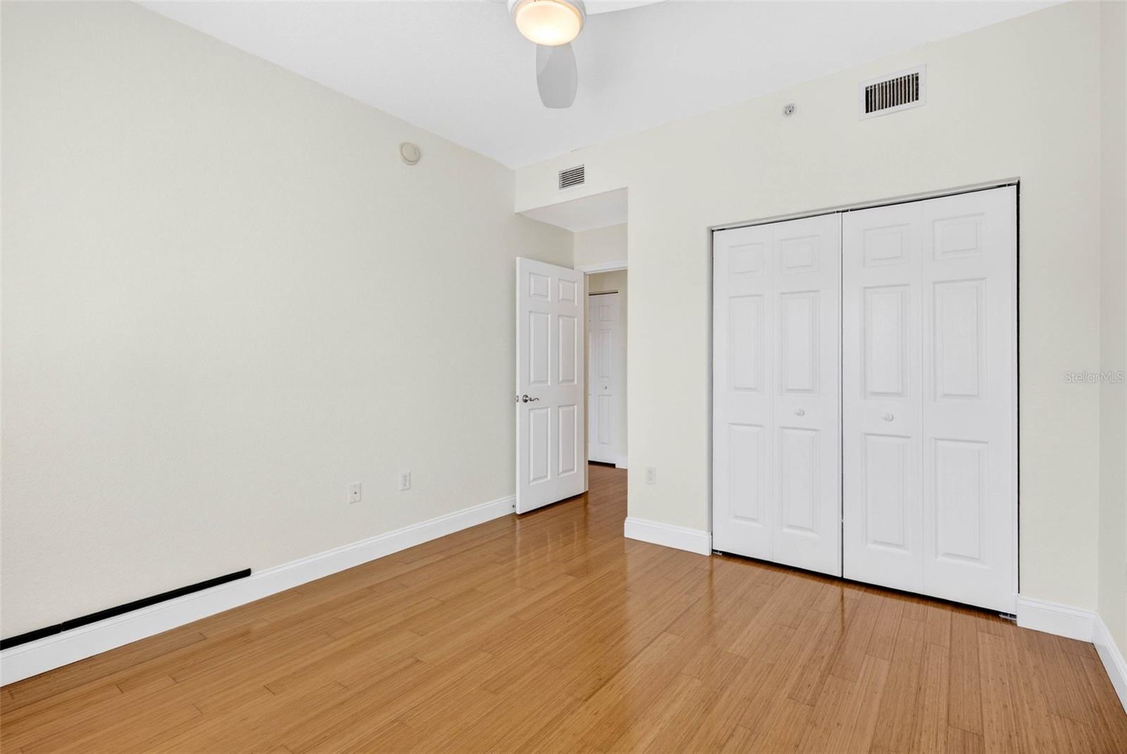 ARLINGTON PARK CONDO - Residential