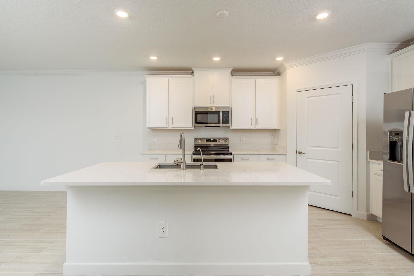 10728 GABLE DIG LOOP