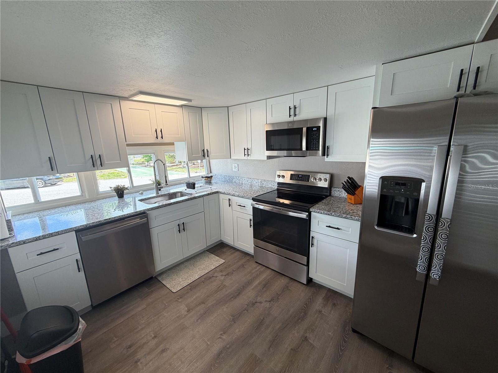 TRI-PAR ESTATES - Residential