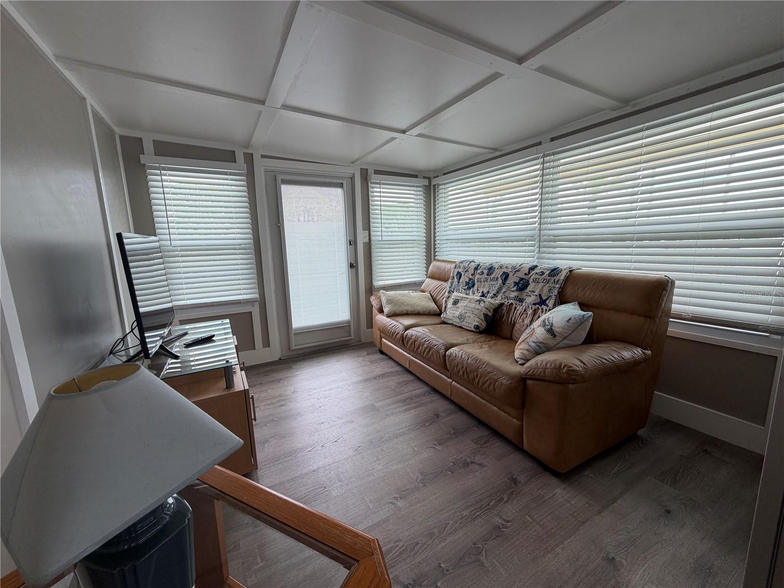 TRI-PAR ESTATES - Residential