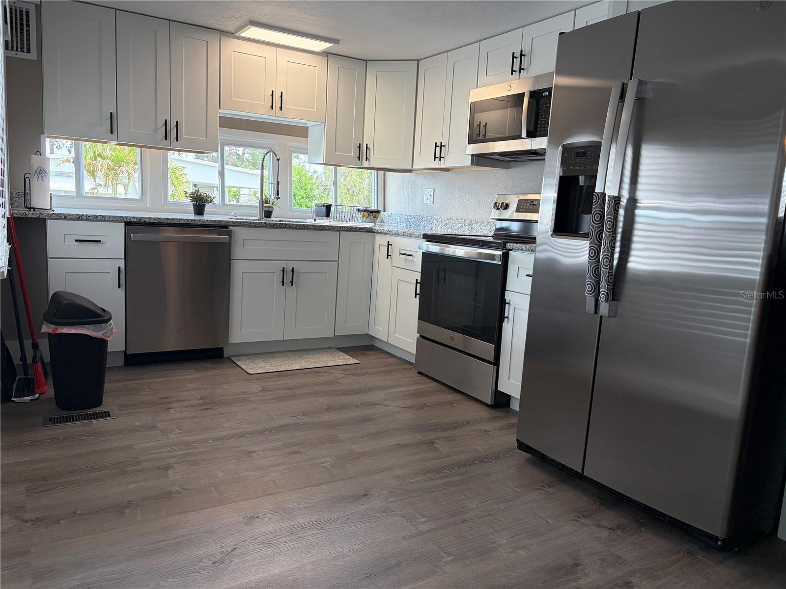 TRI-PAR ESTATES - Residential