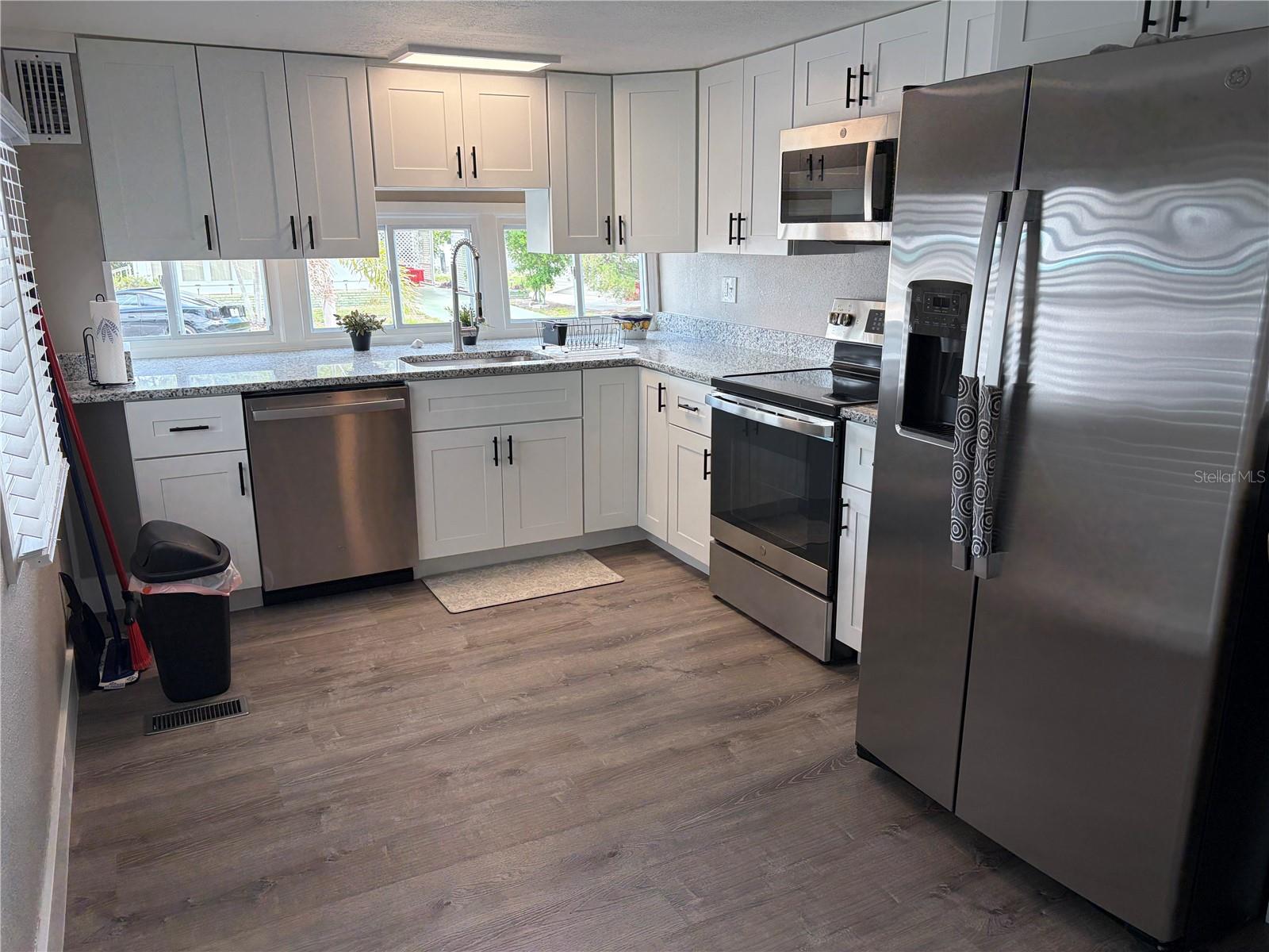 TRI-PAR ESTATES - Residential