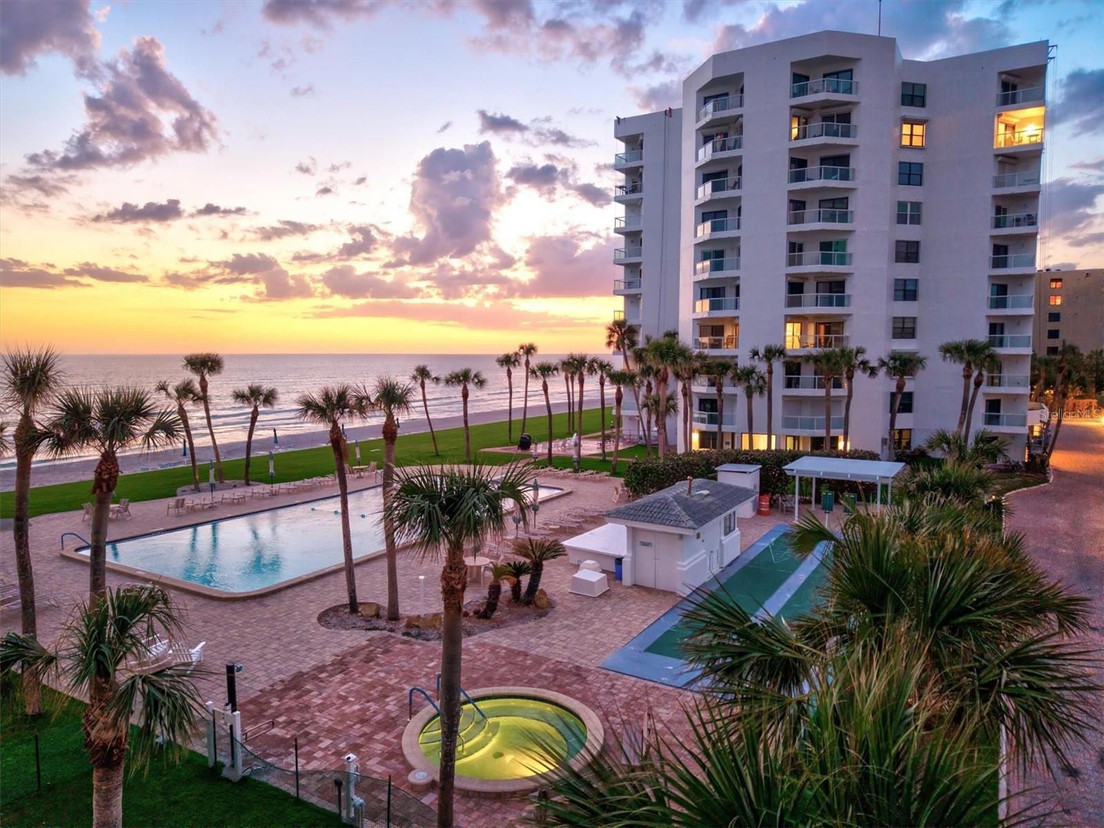 PRIVATEER NORTH - Residential