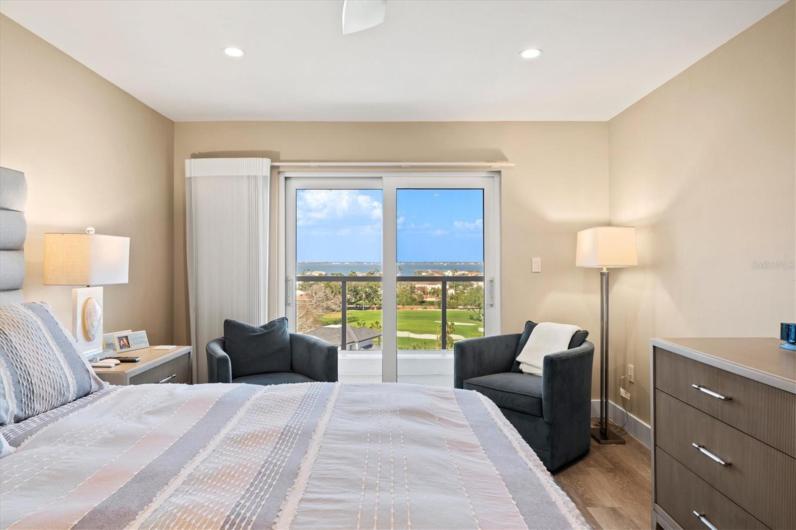 PRIVATEER NORTH - Residential