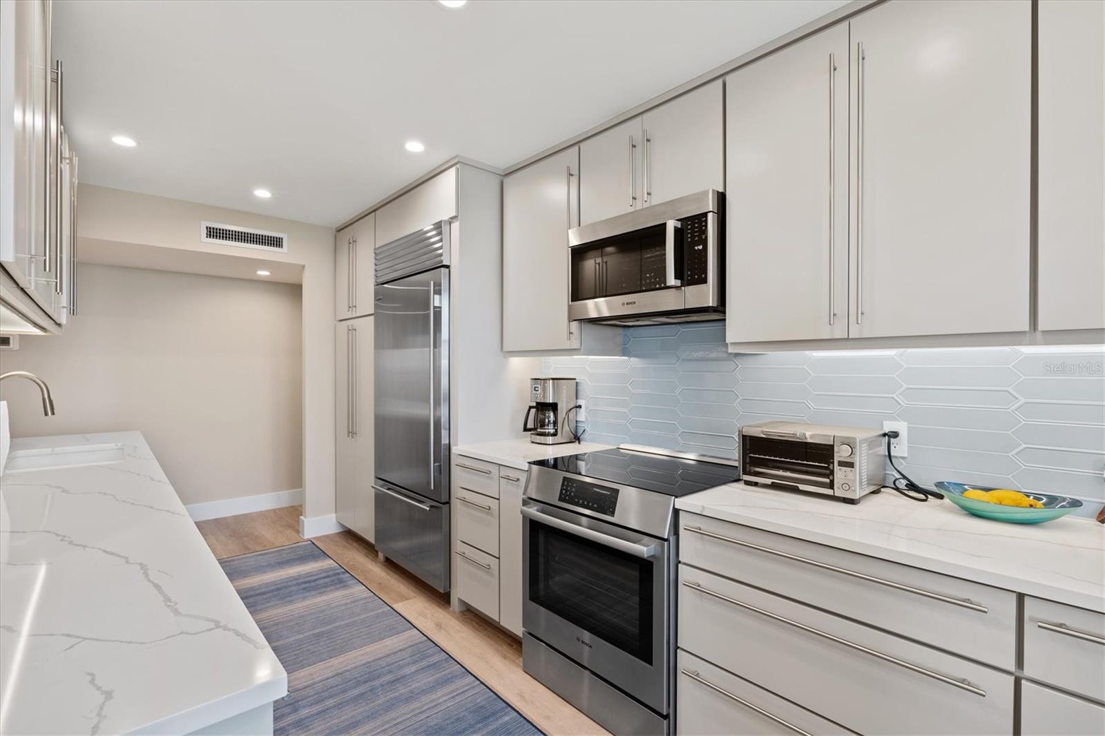 PRIVATEER NORTH - Residential