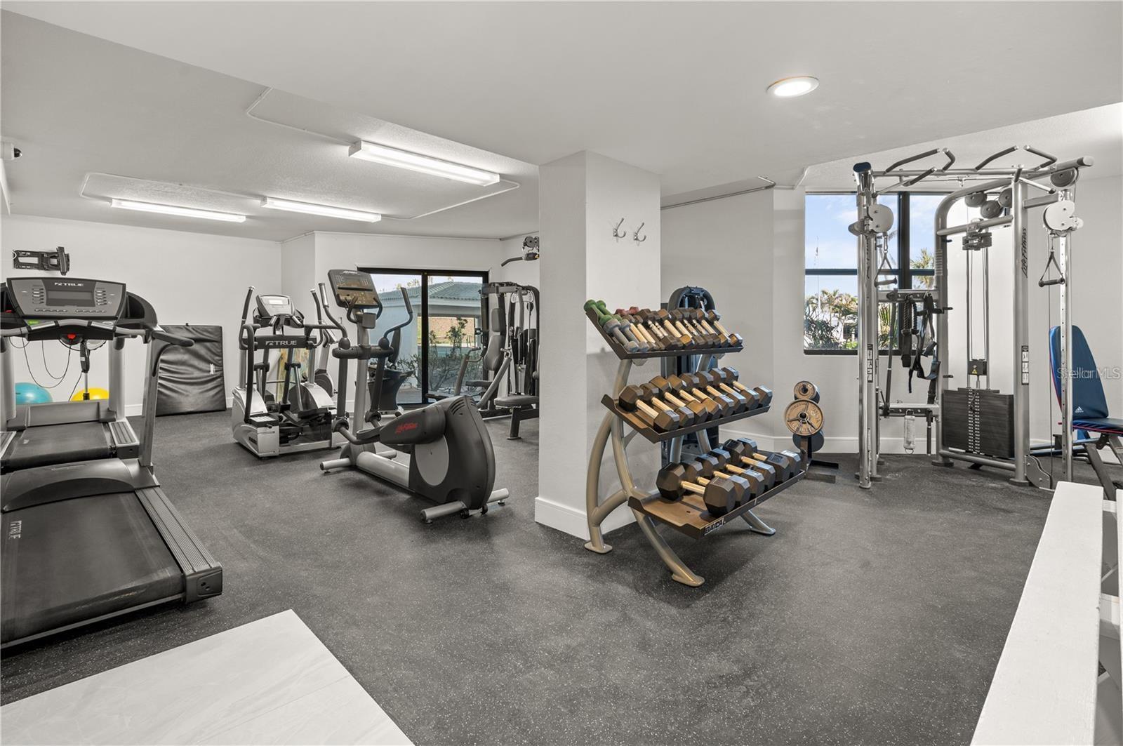 PRIVATEER NORTH - Residential