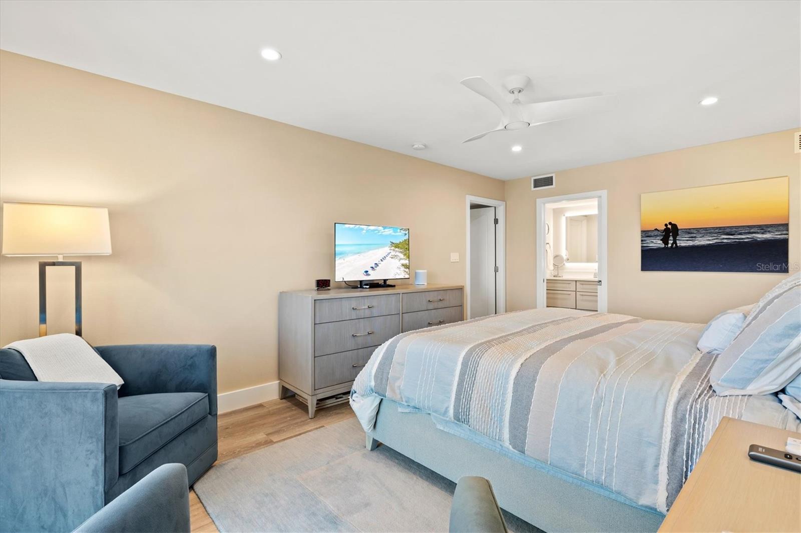 PRIVATEER NORTH - Residential