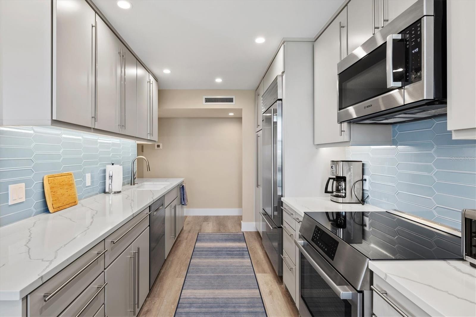 PRIVATEER NORTH - Residential