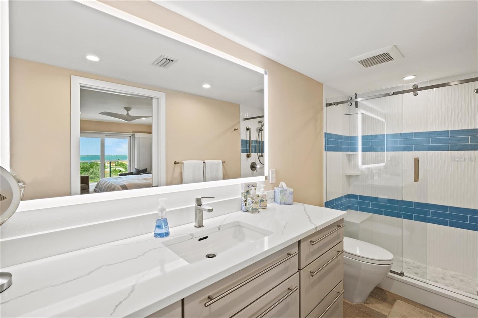 PRIVATEER NORTH - Residential