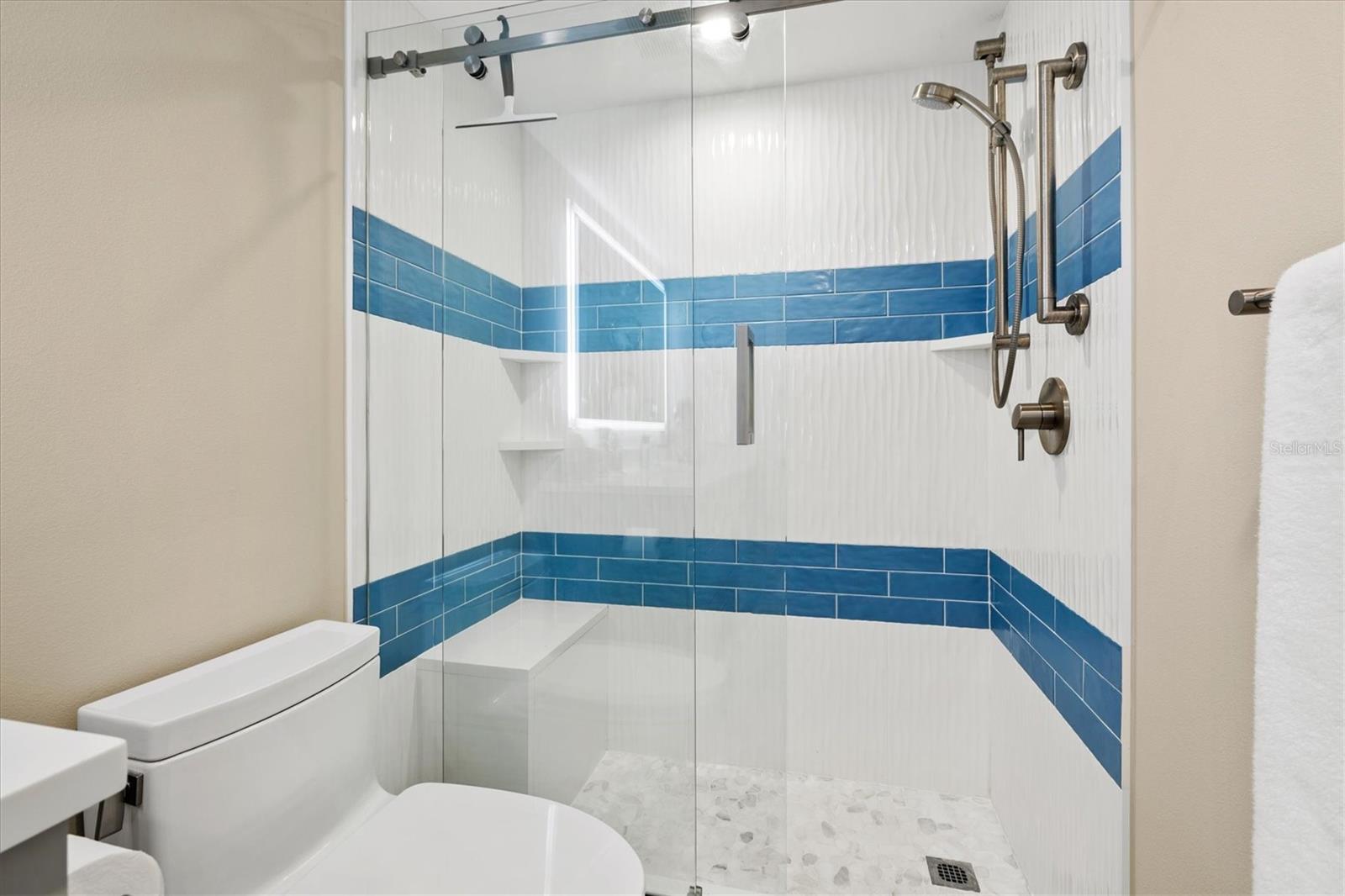 PRIVATEER NORTH - Residential