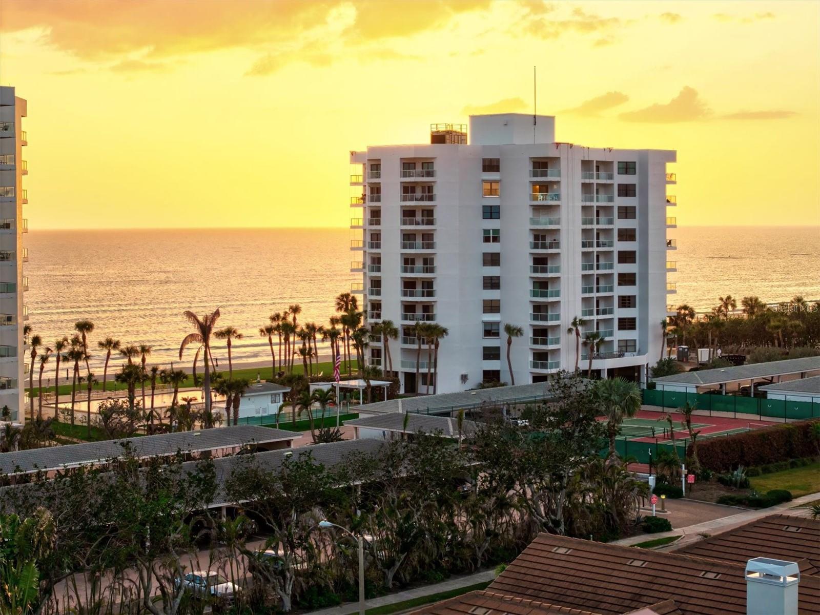 PRIVATEER NORTH - Residential