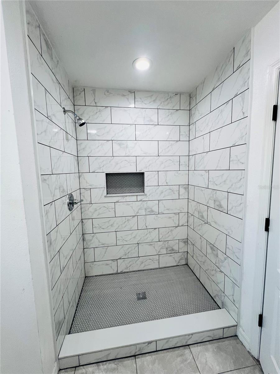 PEMBERLY PINES - Residential Lease