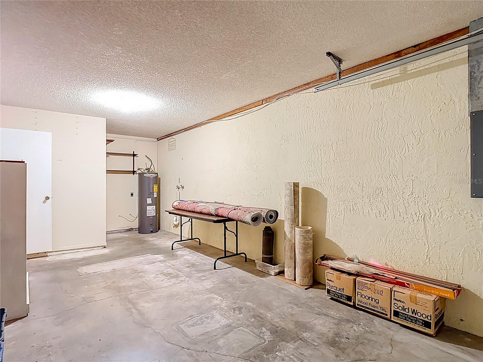 LE CLARE SHORES - Residential