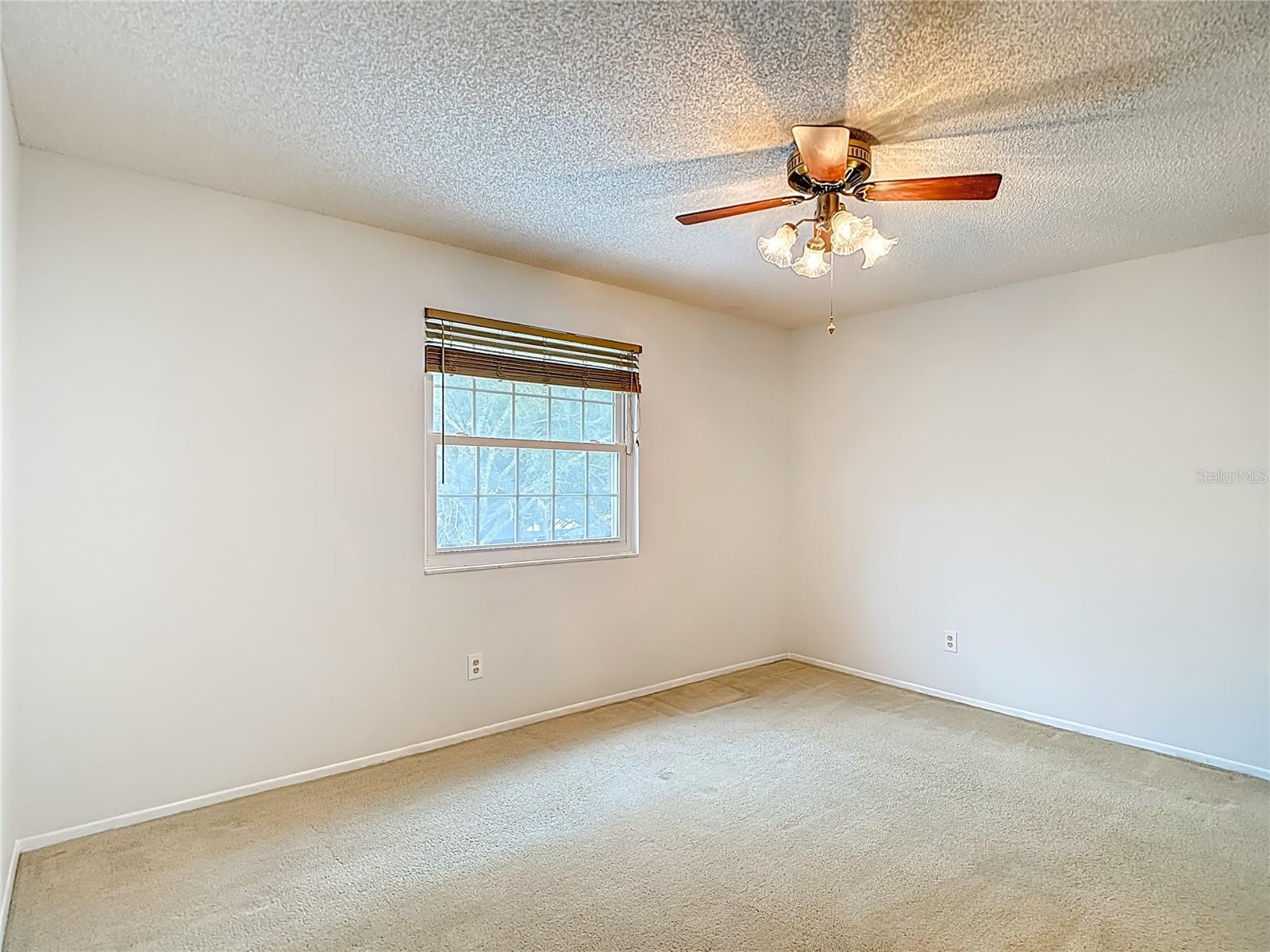 LE CLARE SHORES - Residential