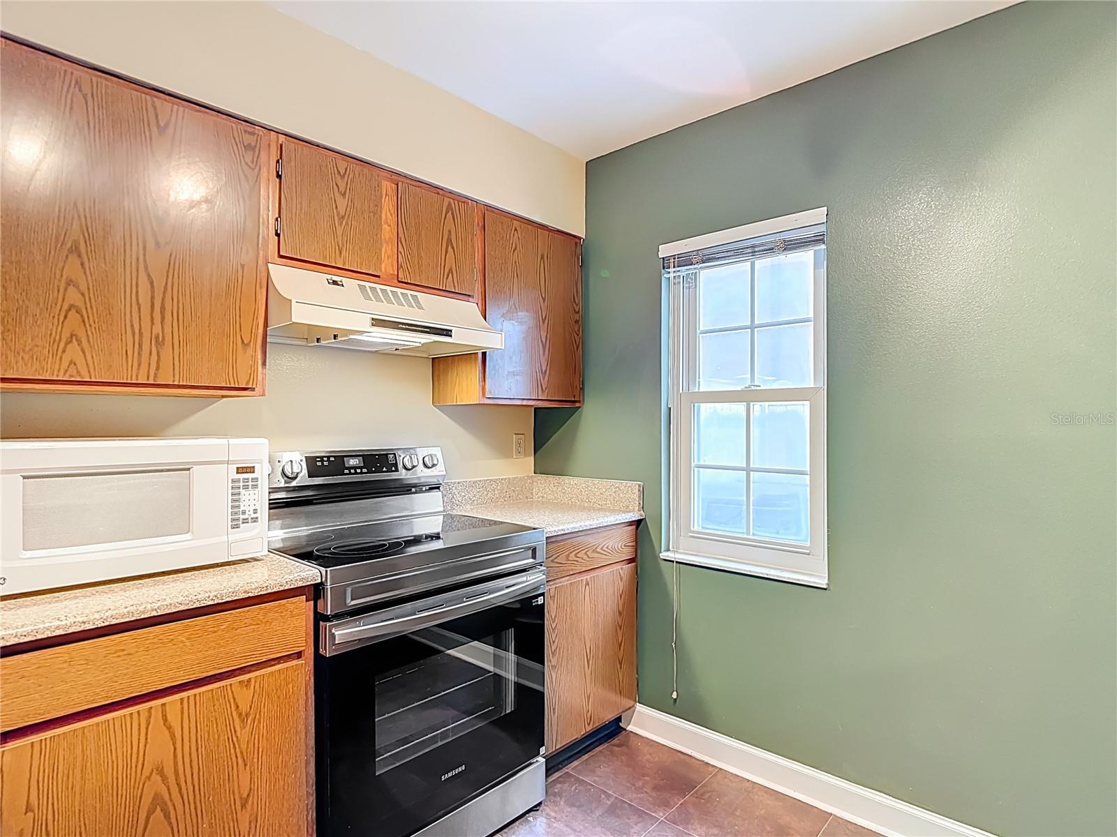 LE CLARE SHORES - Residential