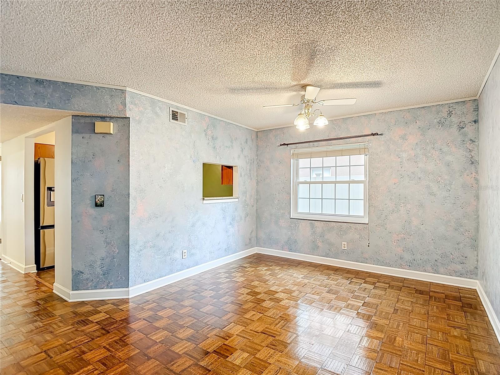 LE CLARE SHORES - Residential