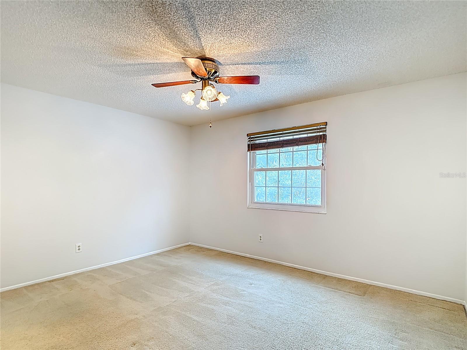 LE CLARE SHORES - Residential