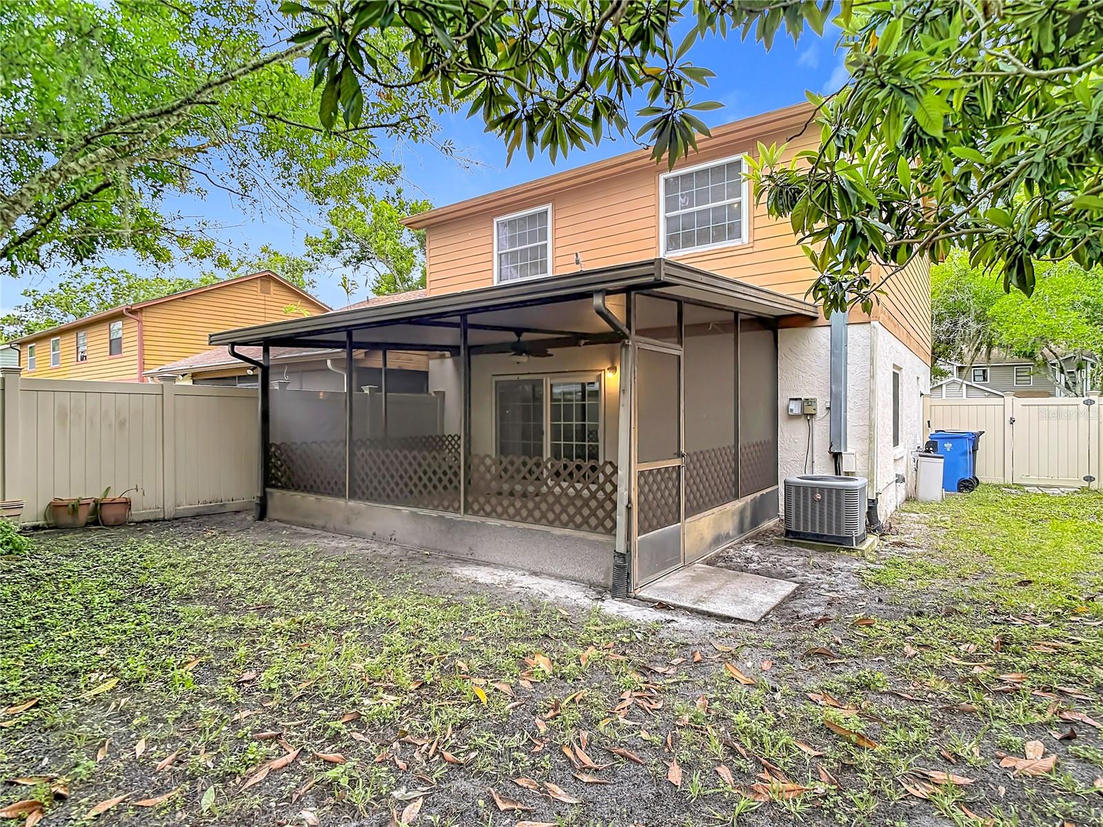 LE CLARE SHORES - Residential