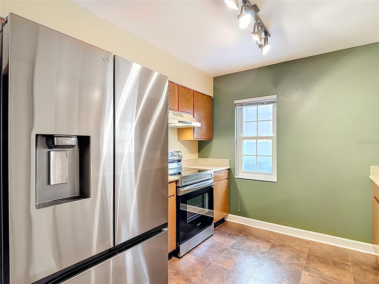 LE CLARE SHORES - Residential