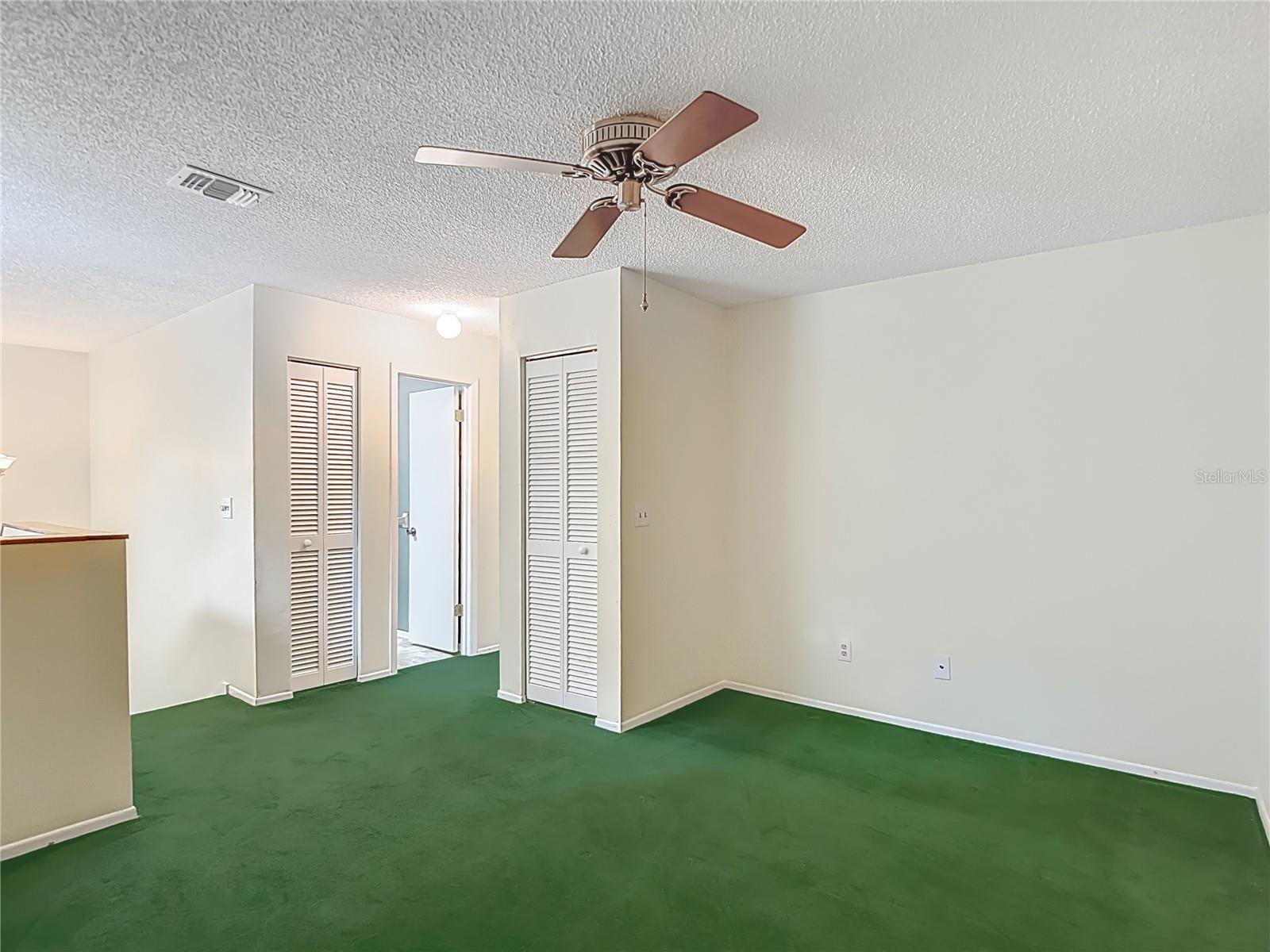 LE CLARE SHORES - Residential