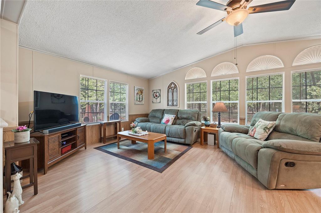 Photo of 159 SW 70th Avenue, Bell, FL 32619 (MLS # GC539798)