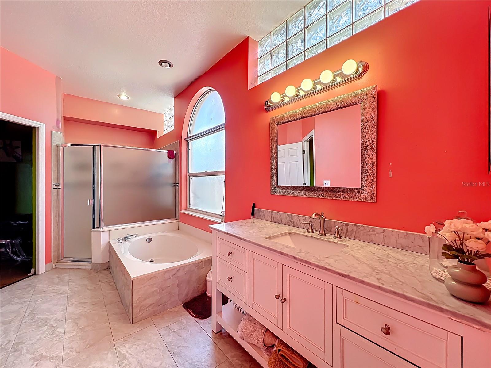 HIAWASSEE OAKS - Residential