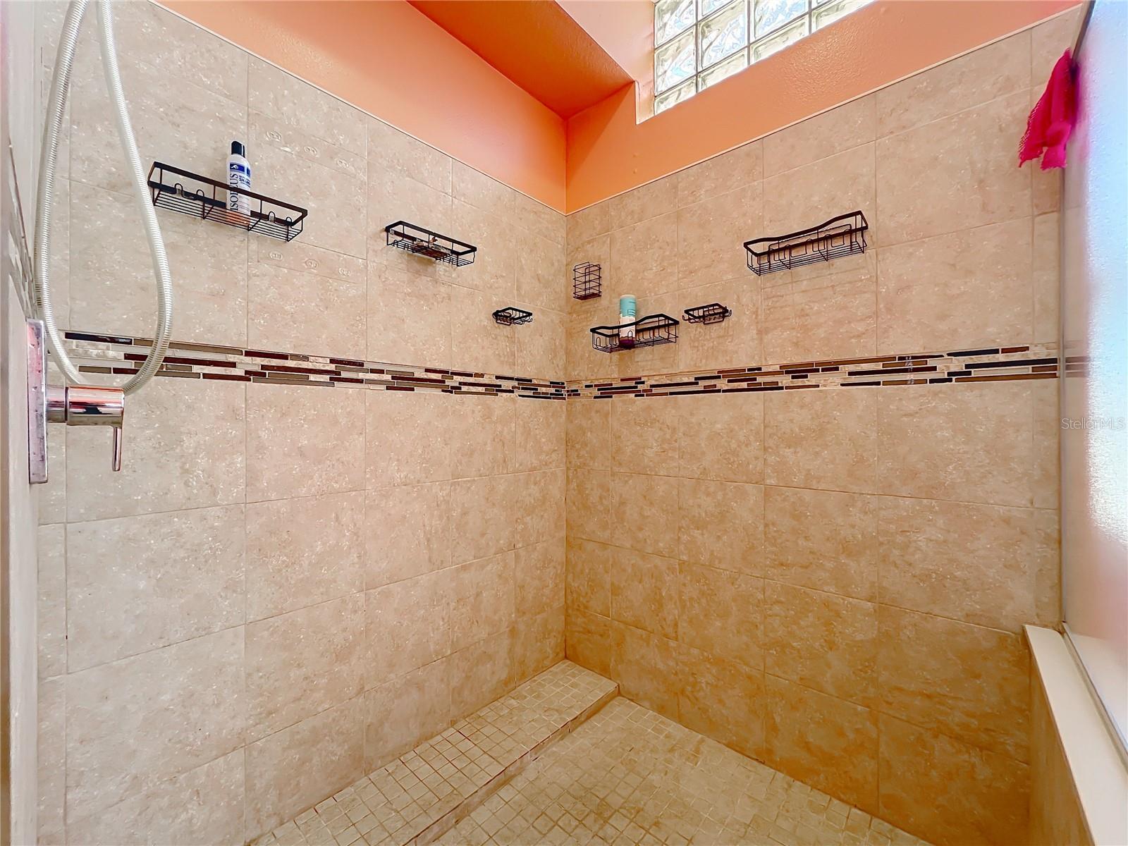 HIAWASSEE OAKS - Residential