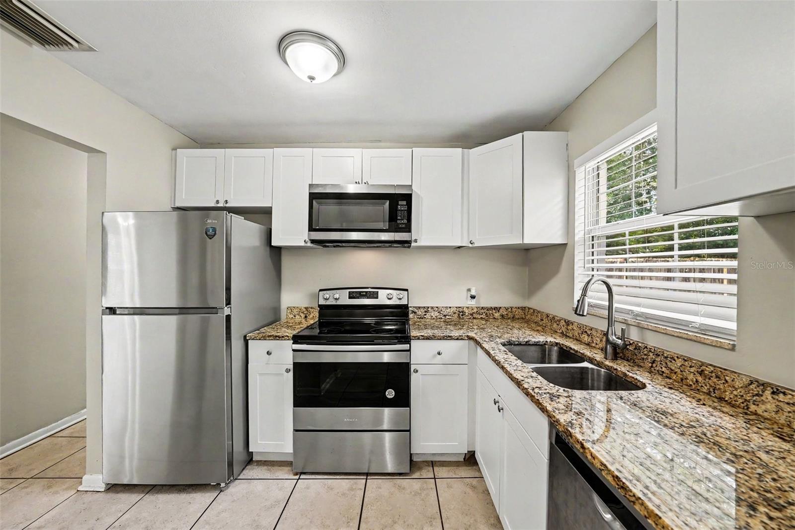ALTMAN COLBY LAKE SUB - Residential
