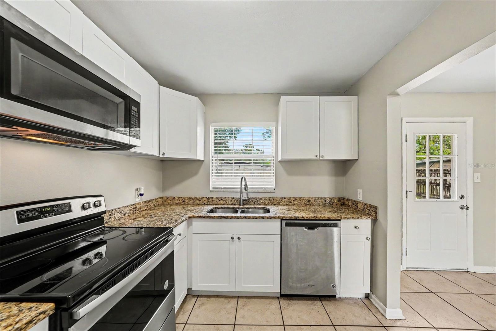 ALTMAN COLBY LAKE SUB - Residential