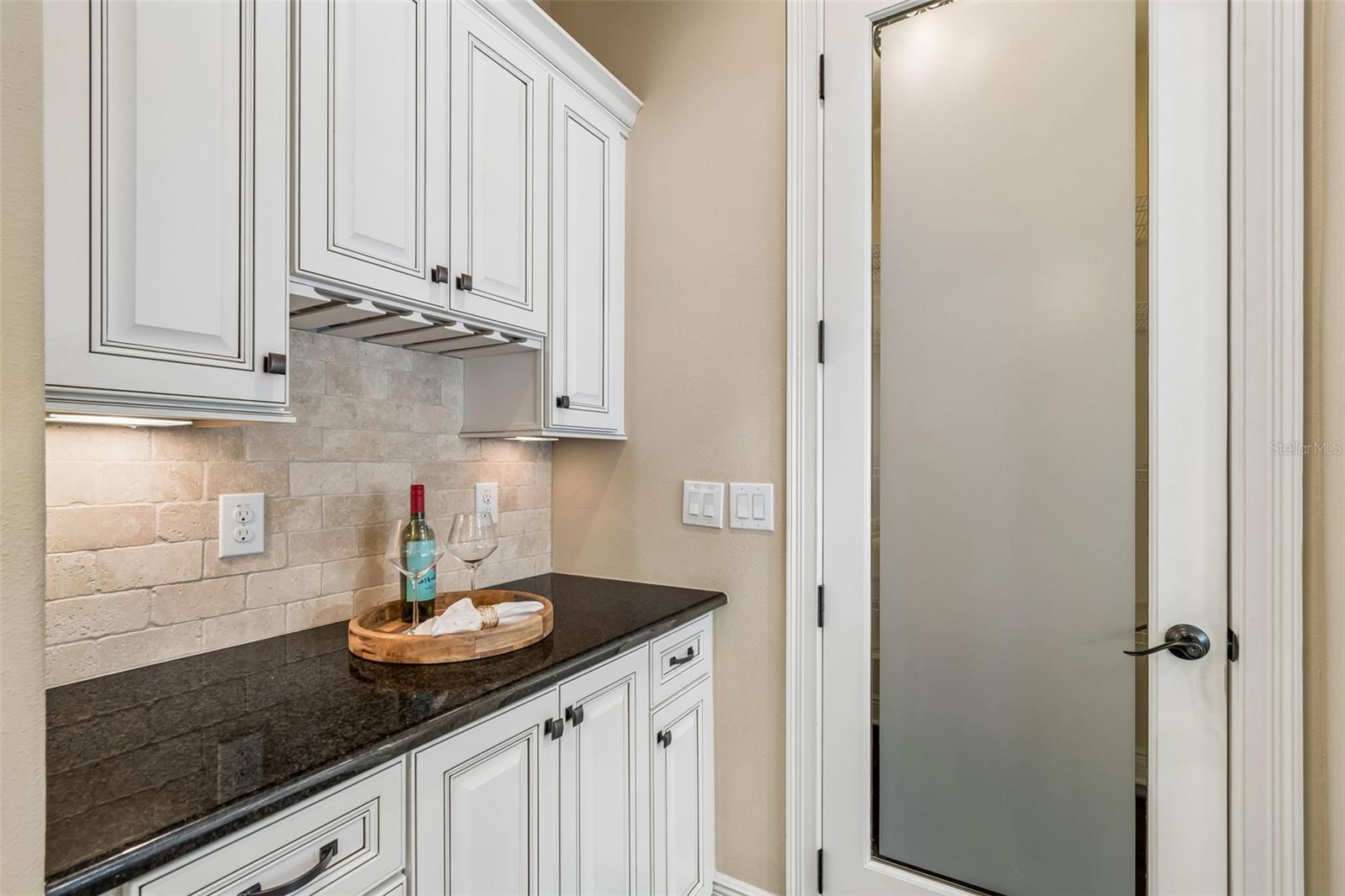 VIRGINIA TERRACE - Residential