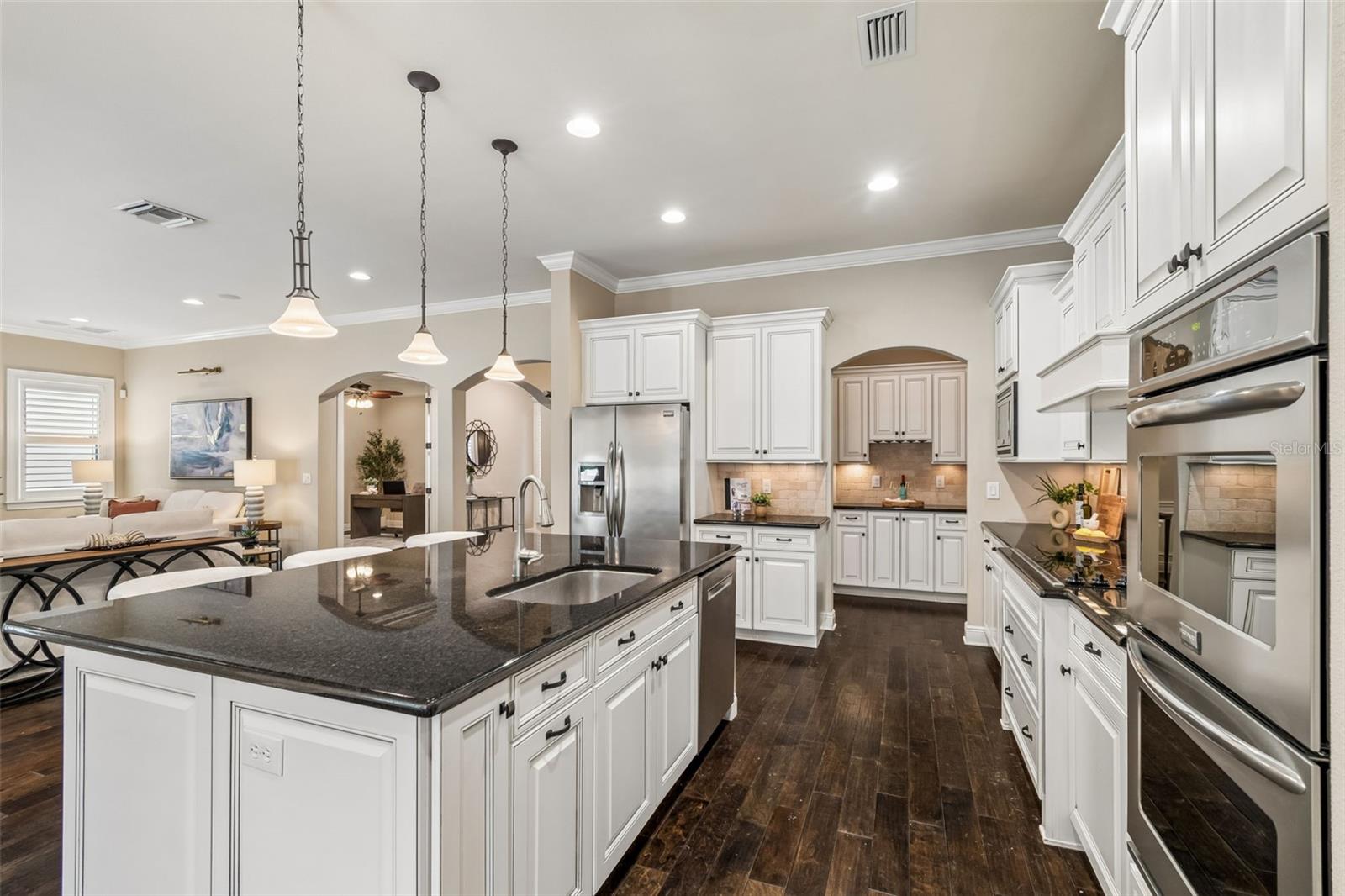 VIRGINIA TERRACE - Residential