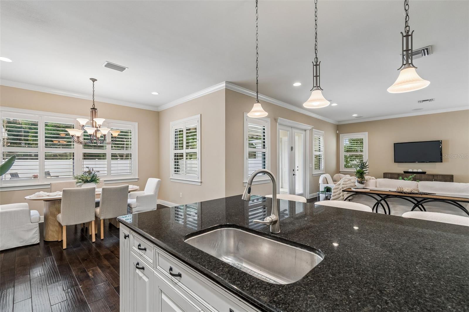 VIRGINIA TERRACE - Residential