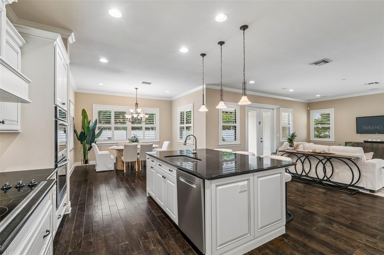 VIRGINIA TERRACE - Residential