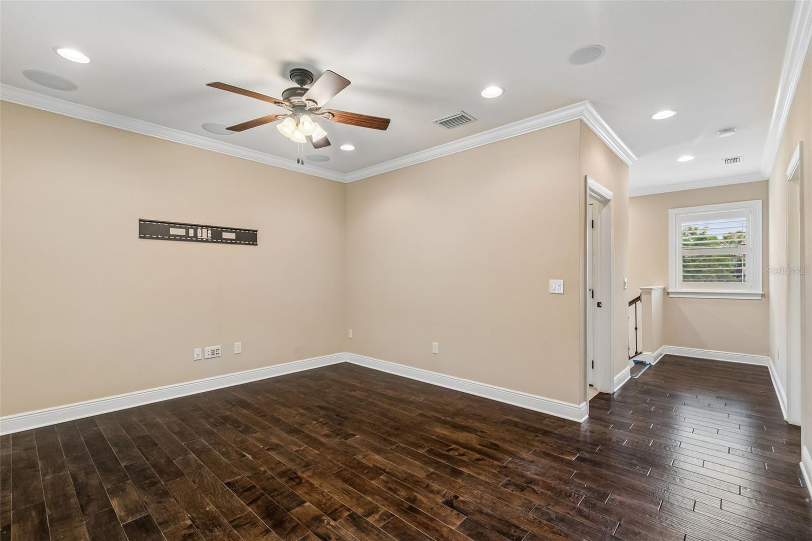 VIRGINIA TERRACE - Residential