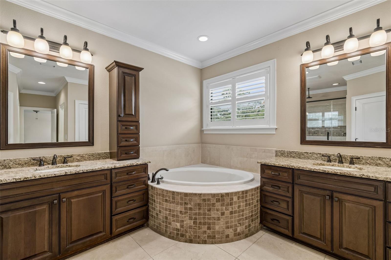 VIRGINIA TERRACE - Residential