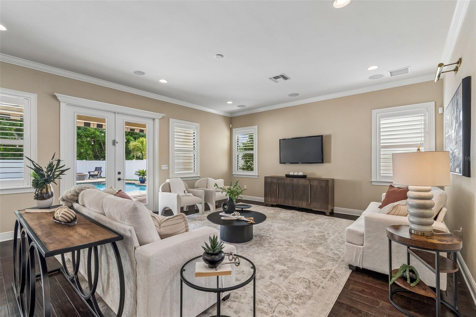 VIRGINIA TERRACE - Residential