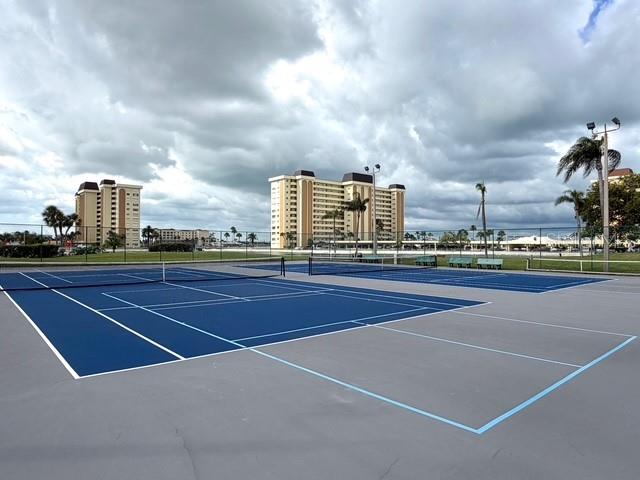 CONTINENTAL TOWERS CONDO - Residential Lease