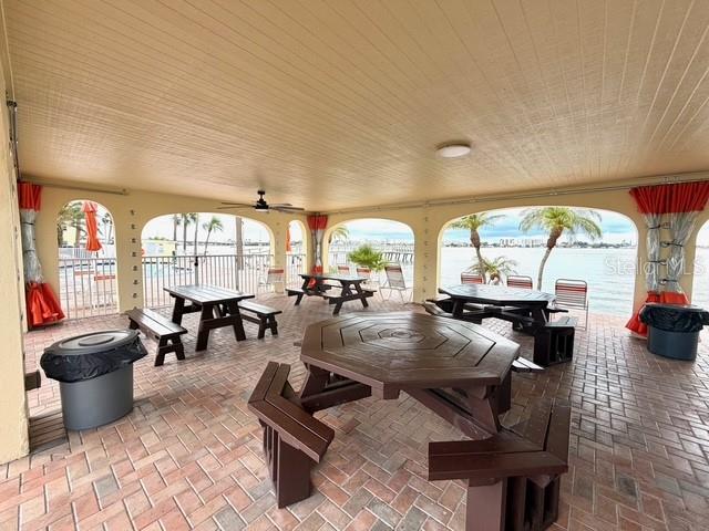 CONTINENTAL TOWERS CONDO - Residential Lease