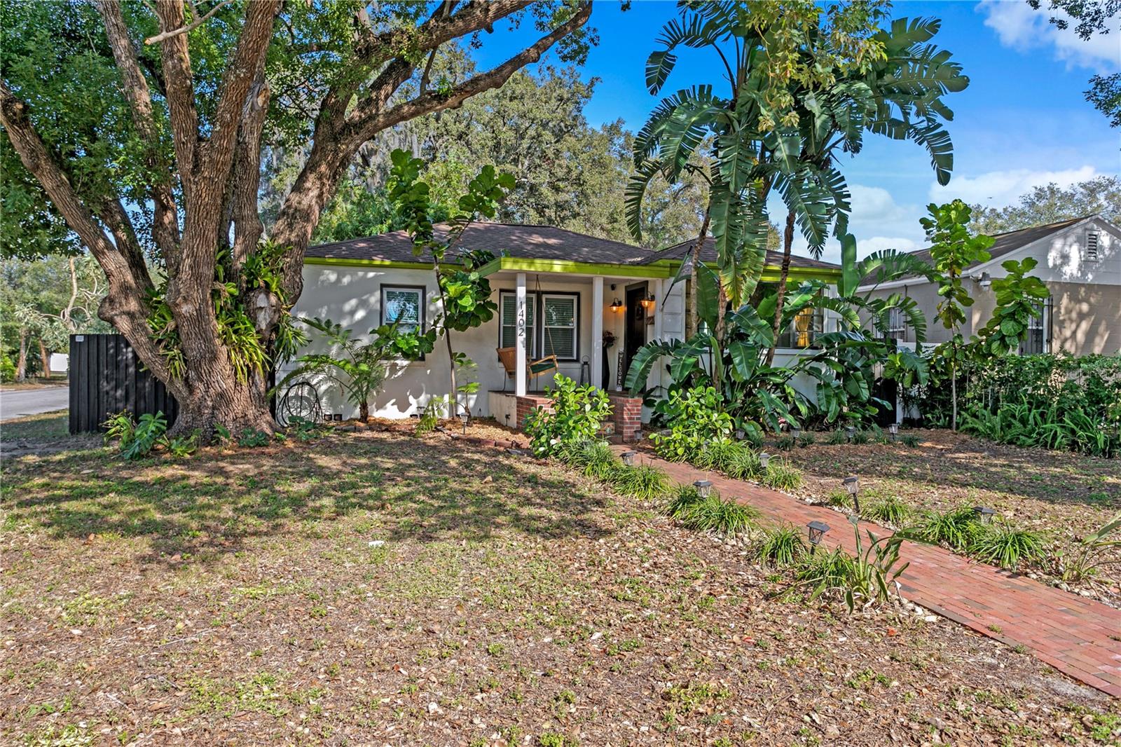 1402 E MOHAWK AVENUE