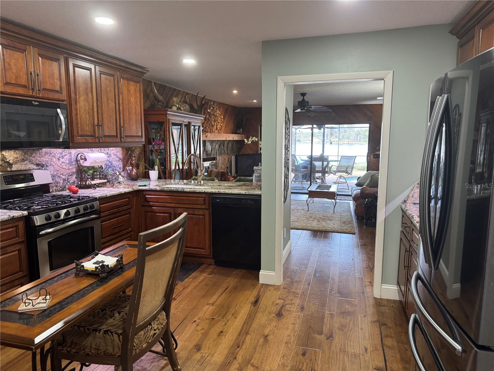 LAKE PADGETT ESTATES - Residential