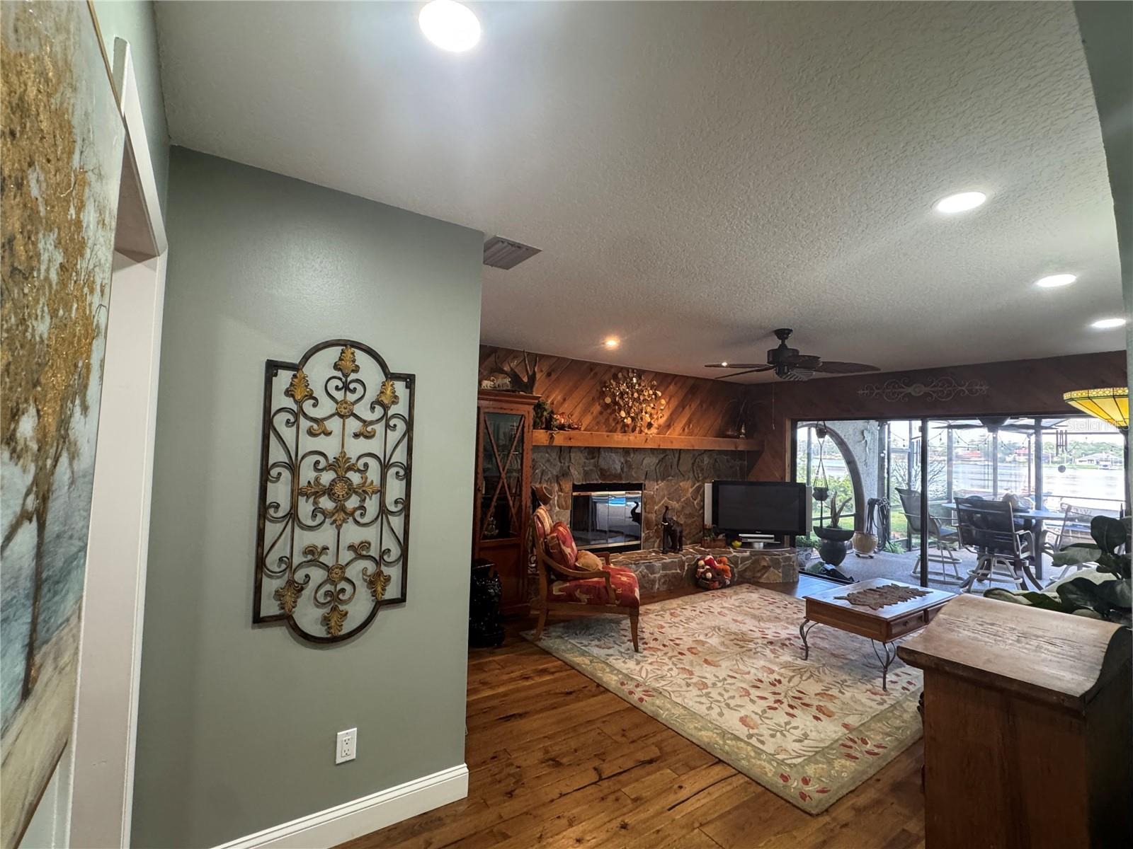 LAKE PADGETT ESTATES - Residential