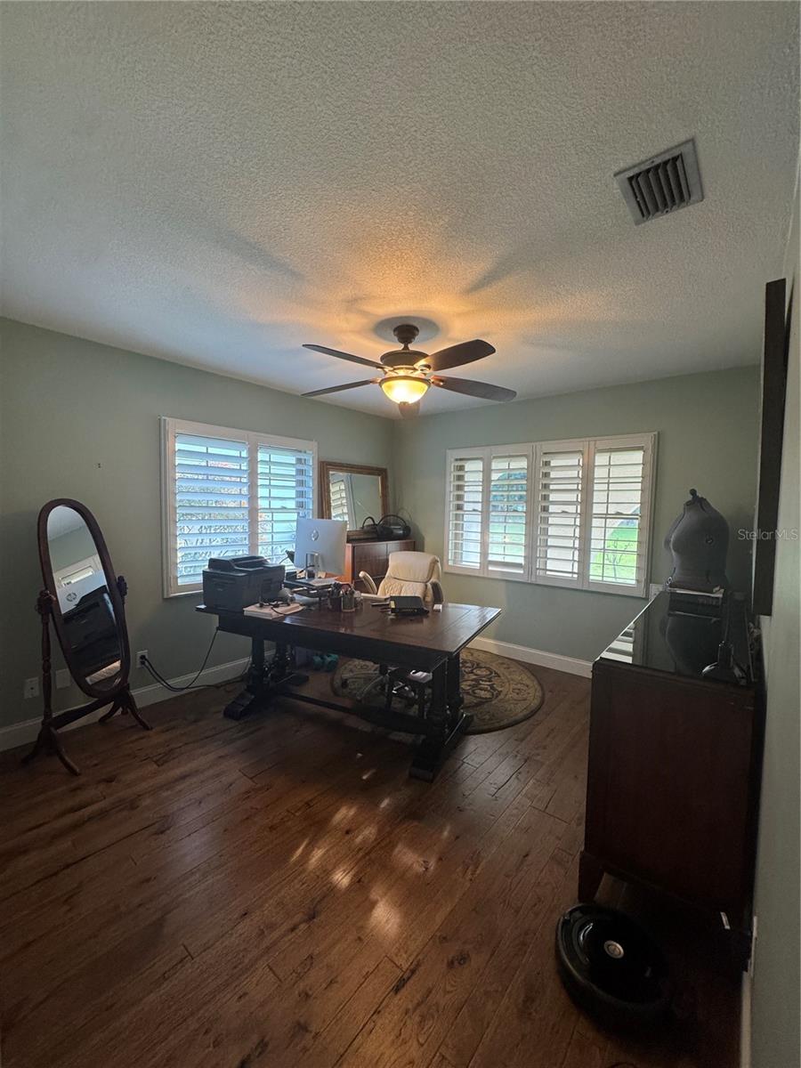 LAKE PADGETT ESTATES - Residential