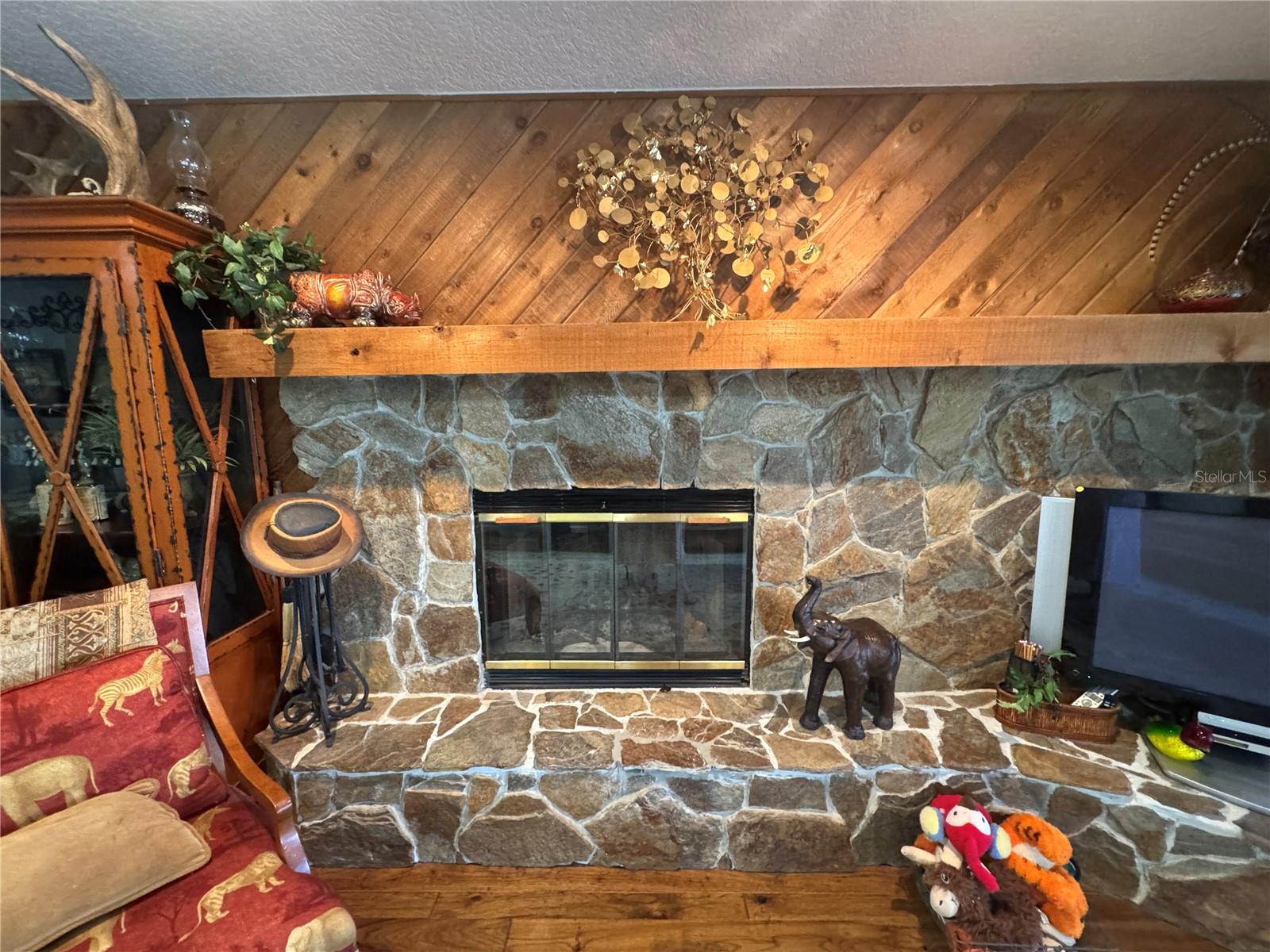 LAKE PADGETT ESTATES - Residential