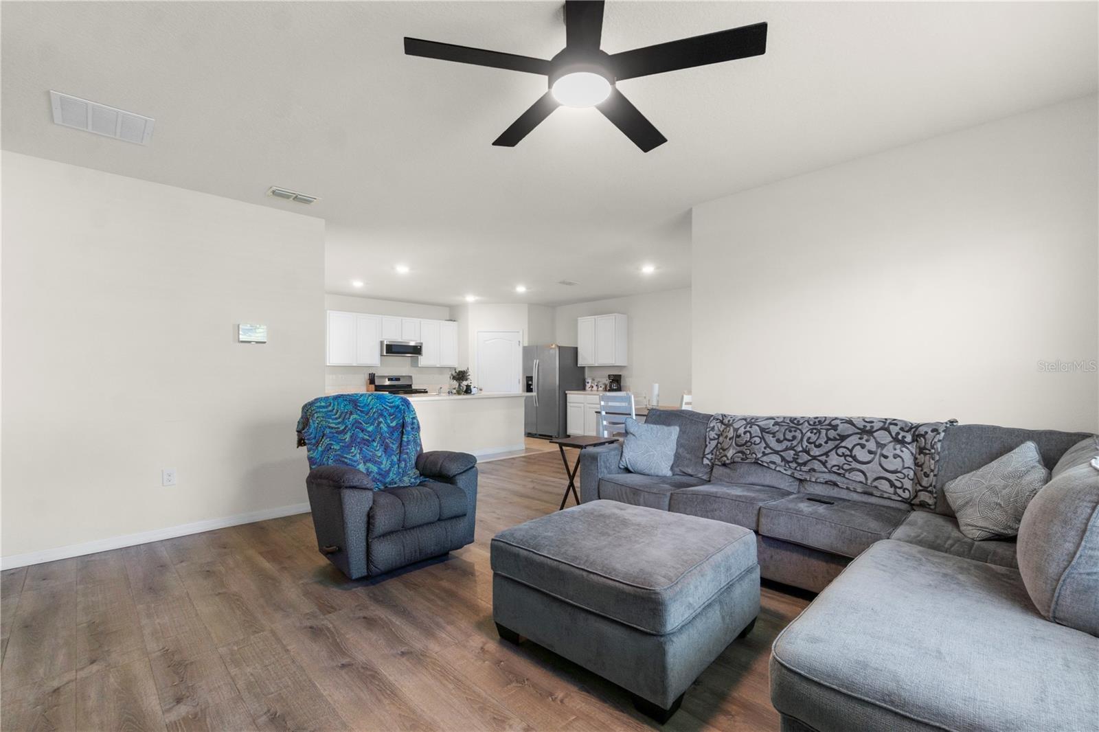 LAKE DENHAM ESTATES - Residential