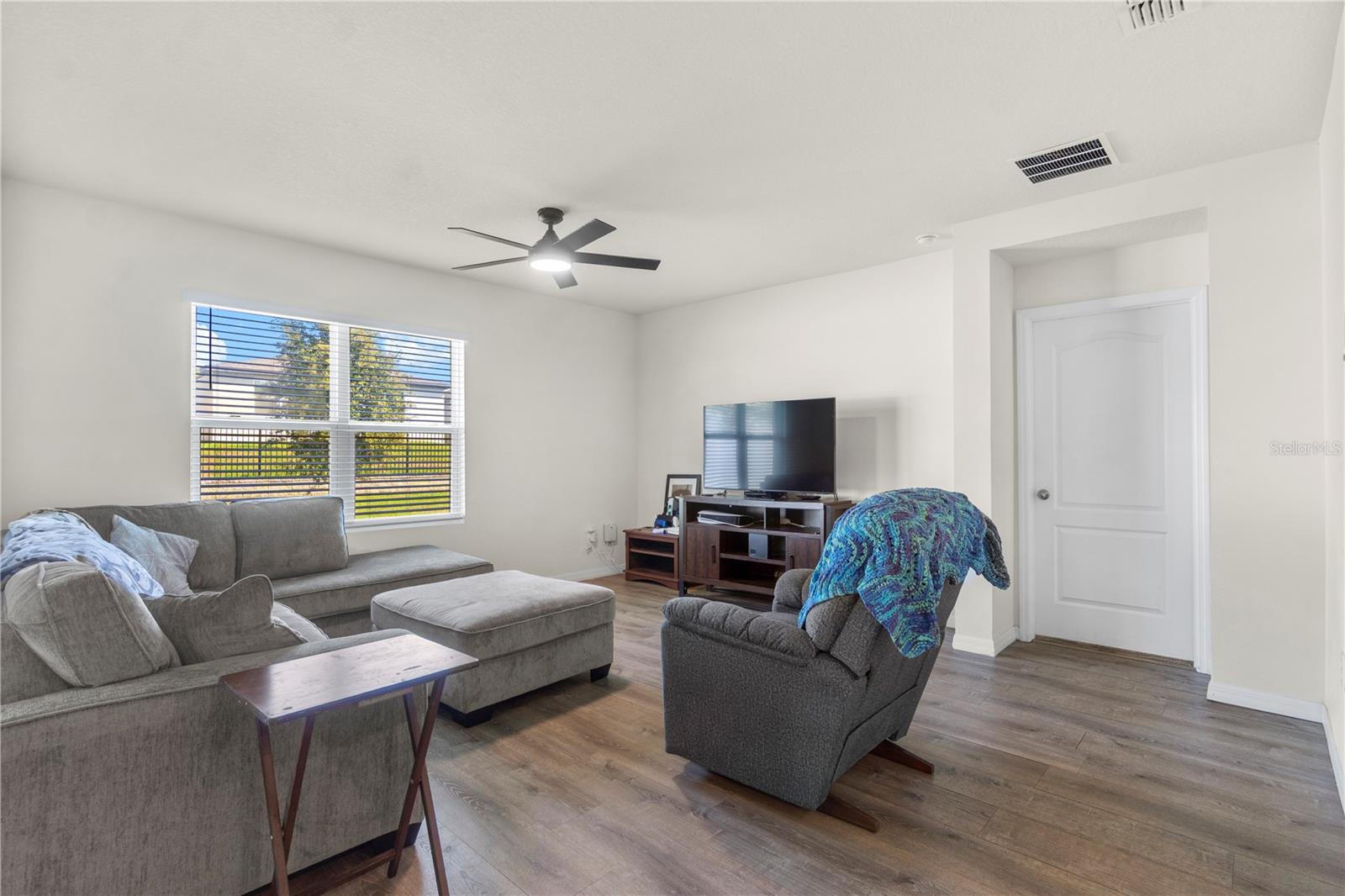 LAKE DENHAM ESTATES - Residential