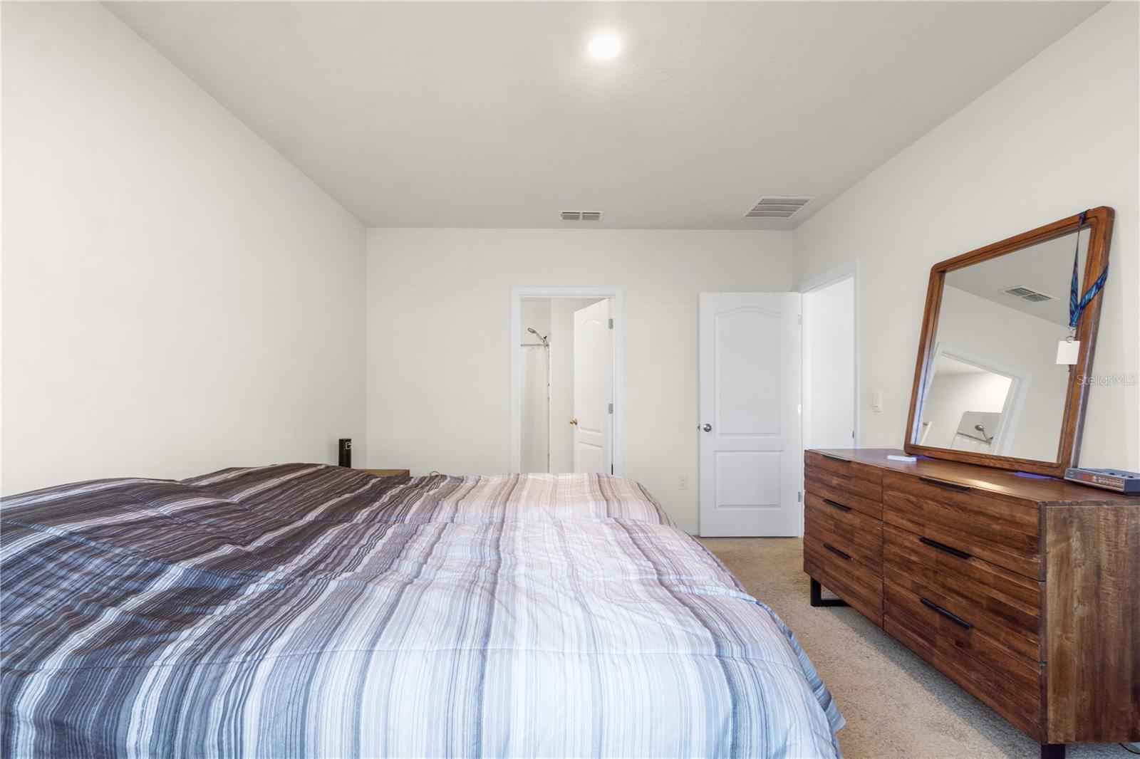 LAKE DENHAM ESTATES - Residential