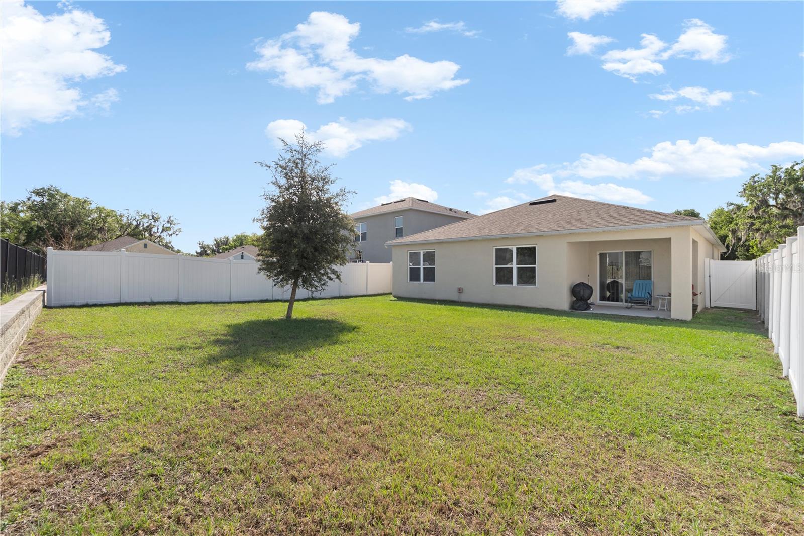 LAKE DENHAM ESTATES - Residential