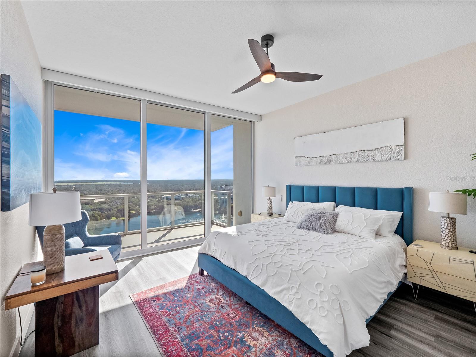 VUE/LK EOLA - Residential