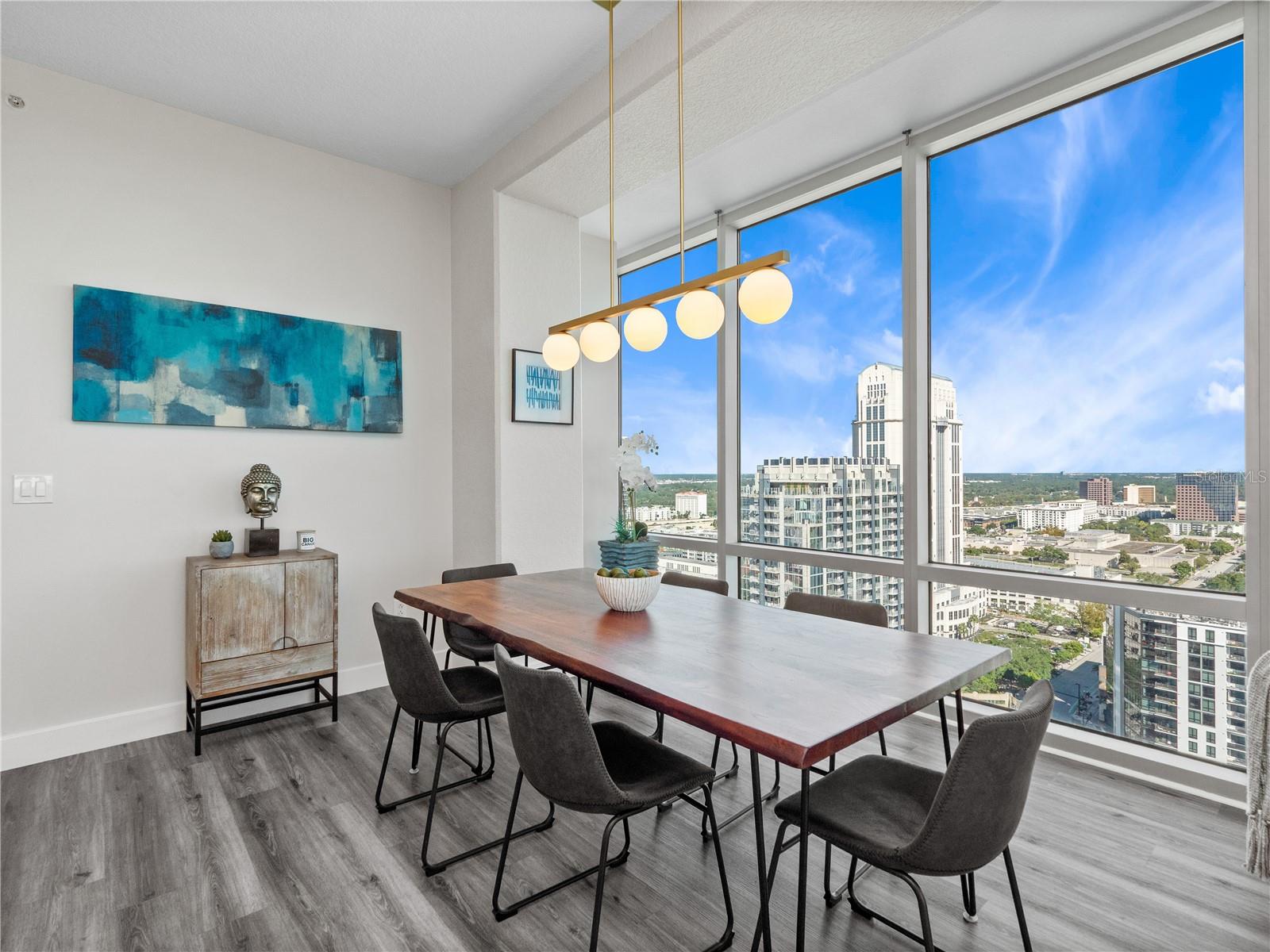 VUE/LK EOLA - Residential